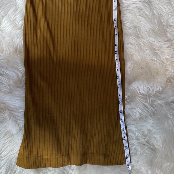 L*SPACE button front built in bra dress - Picture 6 of 9